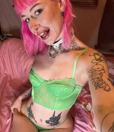 Sisterwhippy model naked gallery