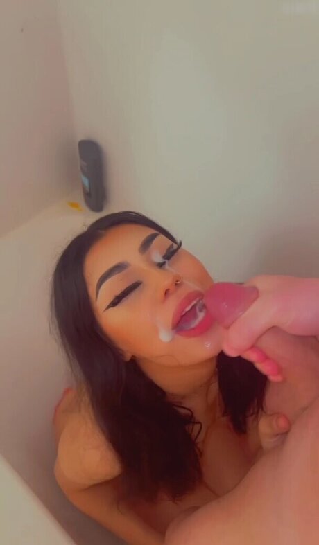 Latina Barista xxx actress pictures