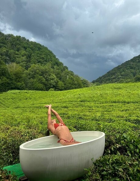 Eliz fit model adult archive