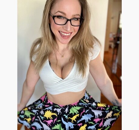 Nora Rose naked pornstar images