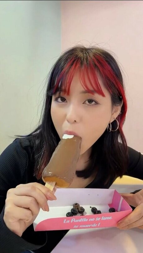 Japeruana pornographic star photo