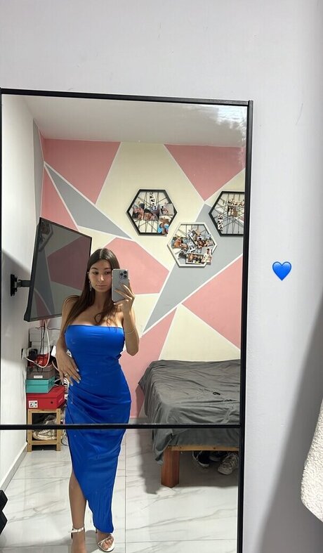 shir vaturi model xxx pic