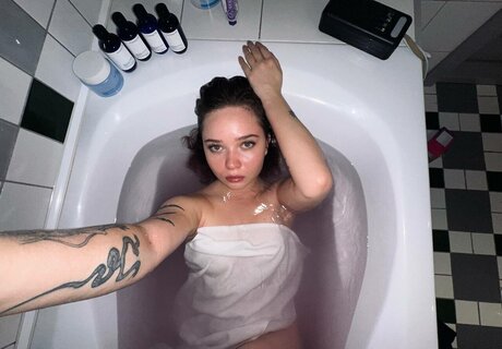 Enina24 xxx star picture