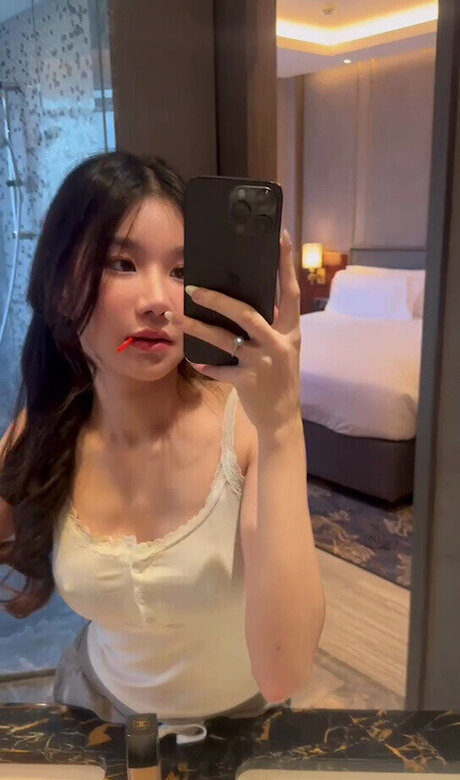 fat ass asian onlyfans exclusive image