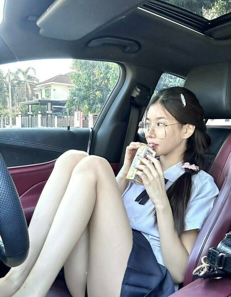 beach milf onlyfans pretty pictures