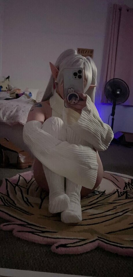 TheAwakened_ model naked pic