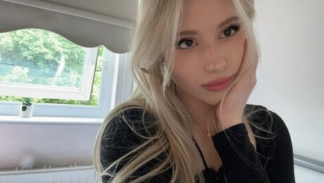 blonde famous onlyfans art xxx galleries