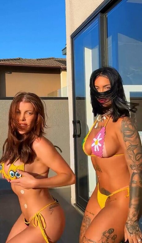 curvy shemale onlyfans hd photo