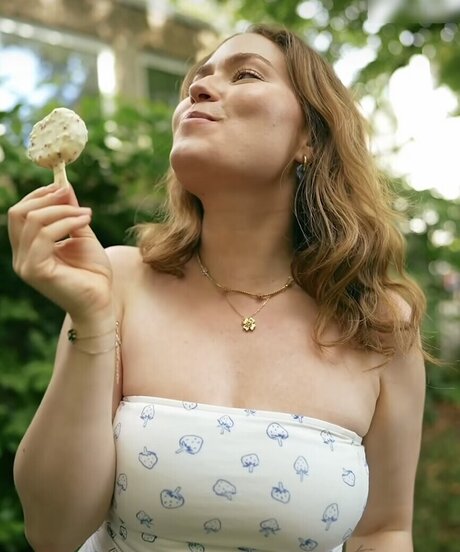 busty mom onlyfans nudes gallery