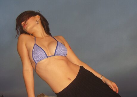 Kennedie Nguyen model adult pic