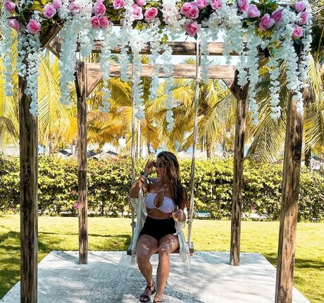 blowjob brunette onlyfans hot porn photos