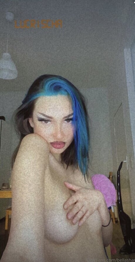 lischadelicious pornstar naked photos