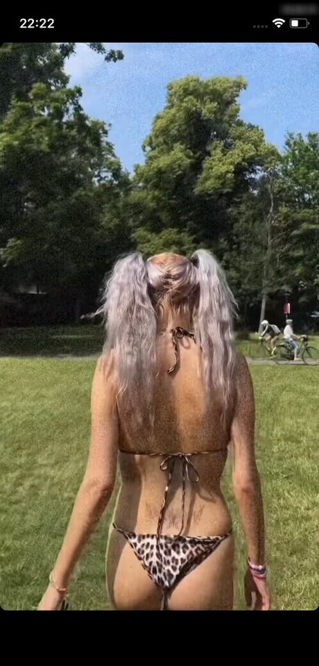 lischadelicious nude actress picture