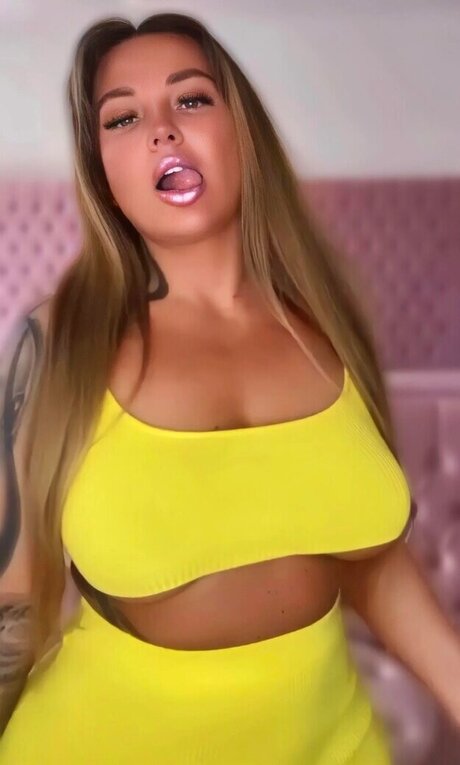 Schwesta Ewa Profile Pic