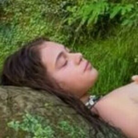 Leonie Buchegger adult model photo