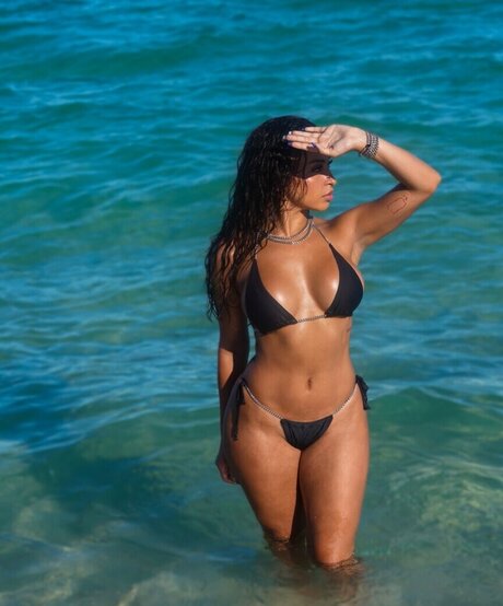 Korina Maiyaa actress image