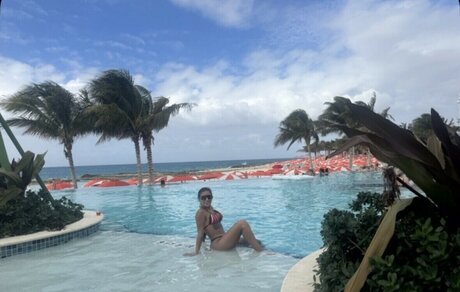 Breezy Foxx star art gallery