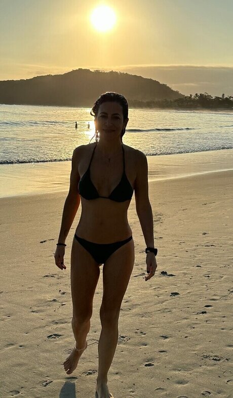 Marina Person high quality model pic