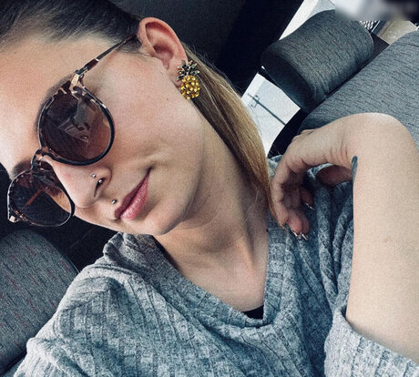 hi iam sara nice star pics