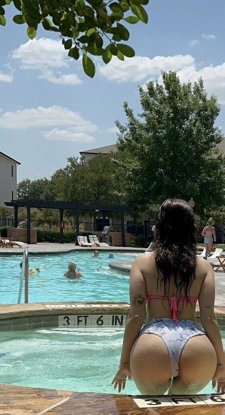 Trithequeen model top pics