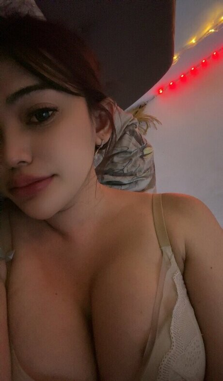 Olivea Hadid nudes pornstar pic