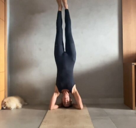 Sheilla Castro art model photo