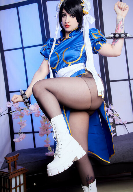 Chun Li Cosplay model adult gallery