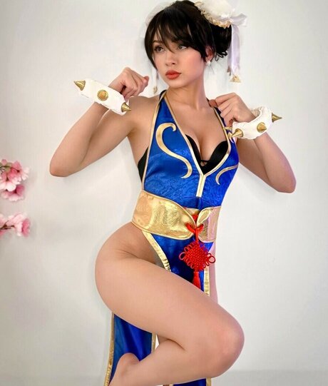 Chun Li Cosplay exclusive pornstar gallery
