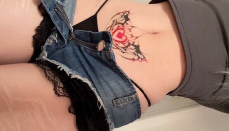 Moeponz pornstar free pic