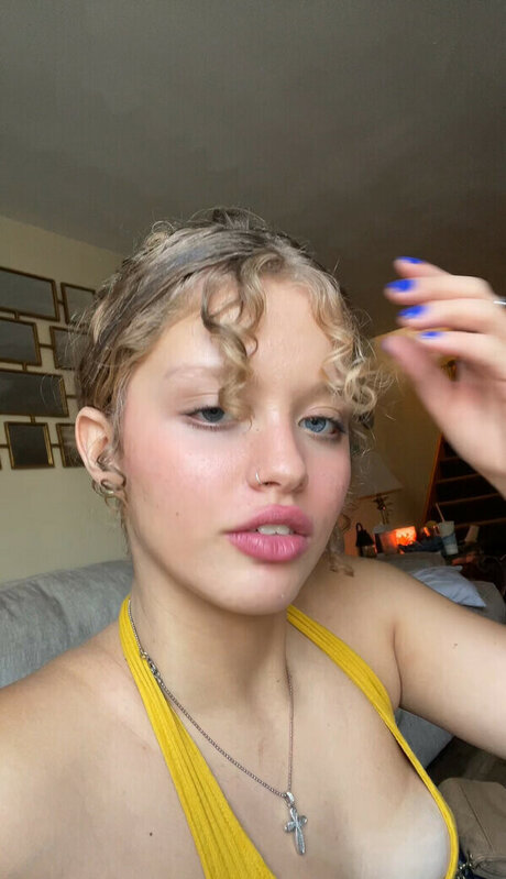 Gina Lynn model high quality pictures