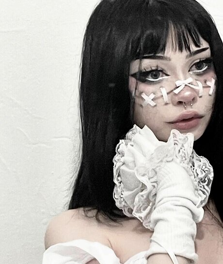 Sashad0ll Profile Pic