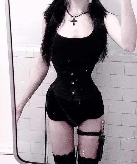 Sashad0ll pornstar sexy pics