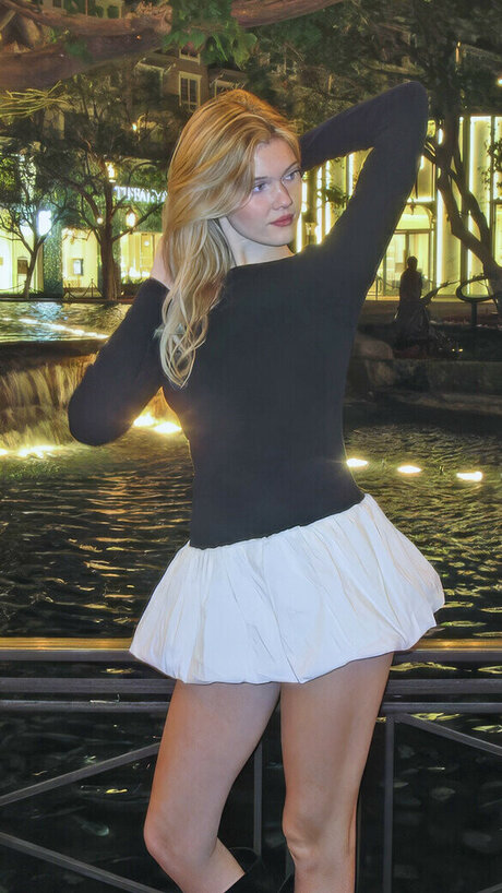 Sarah E Coomer beautiful star pics