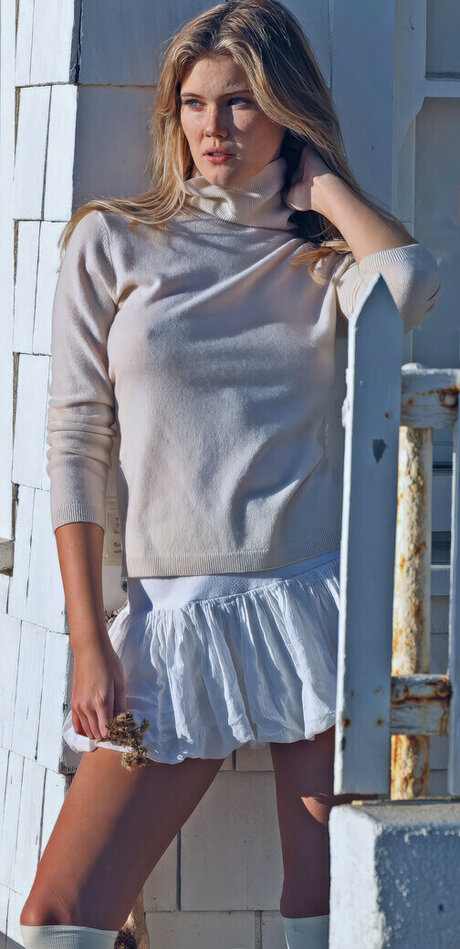 Sarah E Coomer xxx pornstar pic