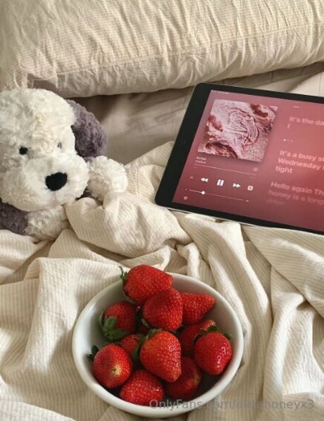 Alinahoneyx3 perfect model img