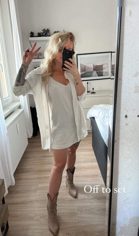 japanese ass onlyfans exclusive picture