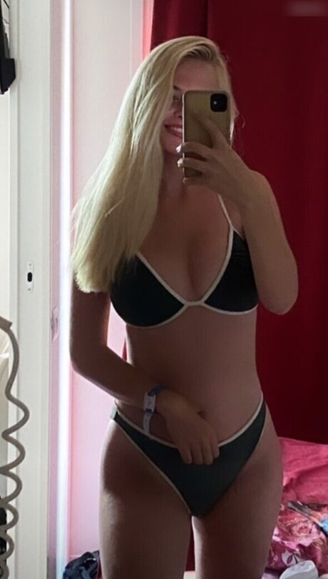 ebony lesbians onlyfans sexy naked pictures