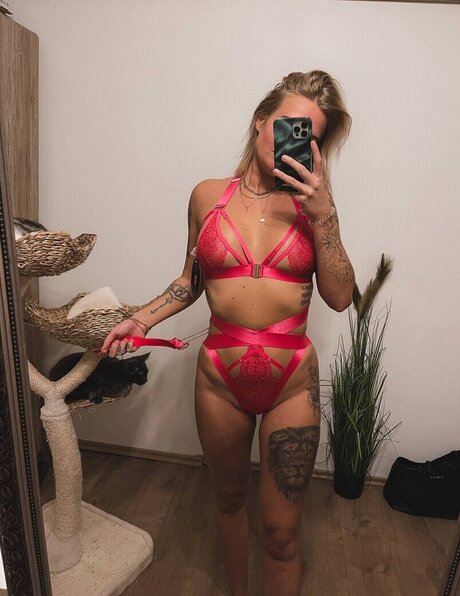 arab muscle onlyfans pretty image