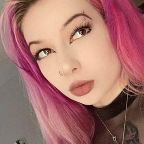 AngelCums model high quality pics