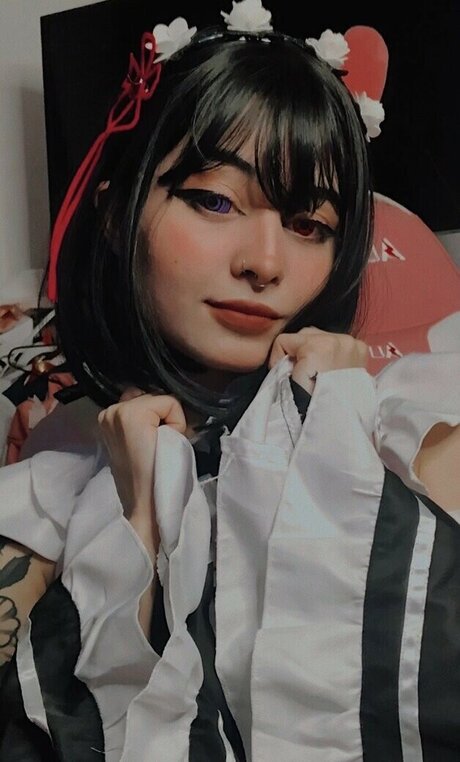 Offcbzs nude model pic