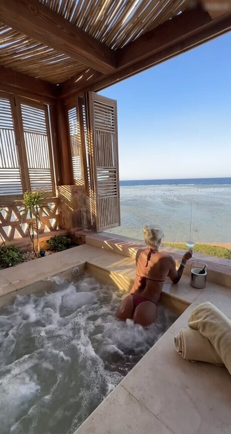 latina blowjob onlyfans free porn img