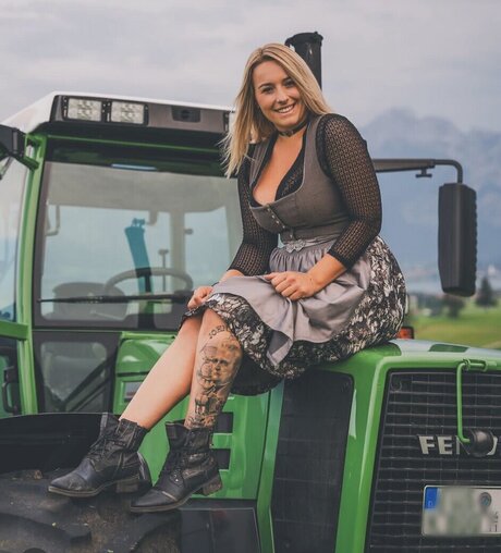 Alinas Landleben pornstar art pictures