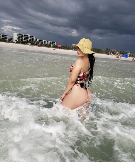 Stefanny Patti beautiful actress photos