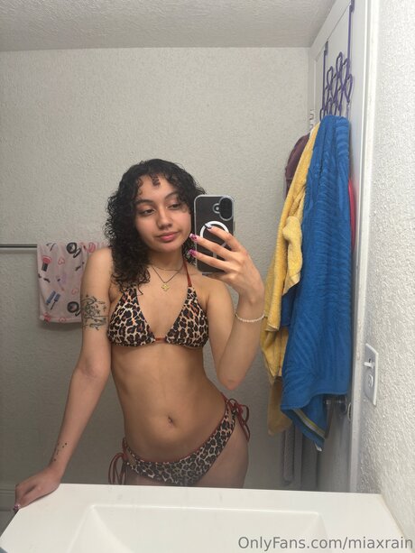 miaxrain pornstar hd photo