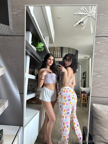 miaxrain model pornographic picture