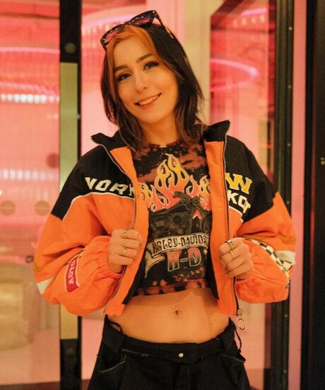 CptPuffy sexy actress pic