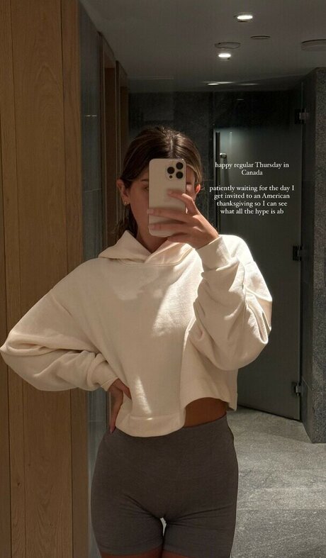 chicks with dicks onlyfans free sexy images