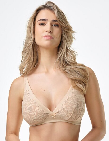 Chiara Costalunga pornstar pretty image