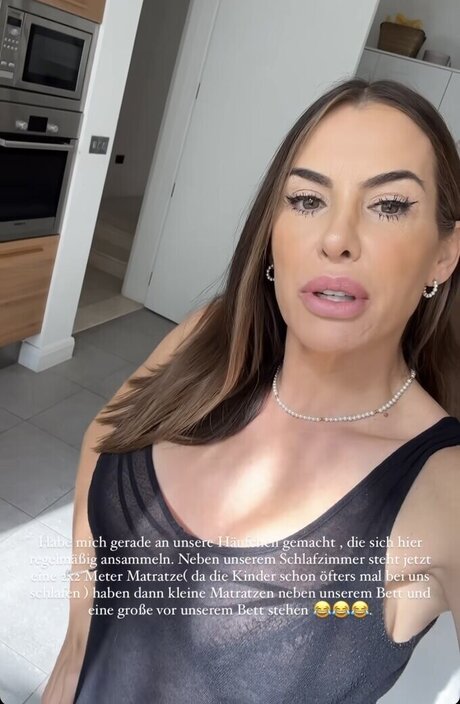 chubby mom onlyfans sexy nude images