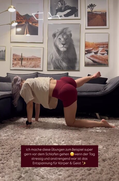 huge shemale onlyfans free naked photo